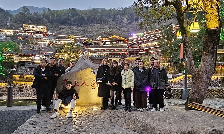 公司3月10日生產(chǎn)系統(tǒng)管理者組建團隊活動